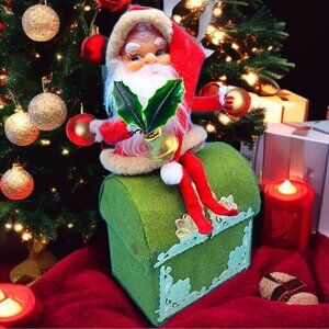 Santa Claus On Rooftop Green Felt Box Ornament Holly Gold Bell & Foil Accents v2